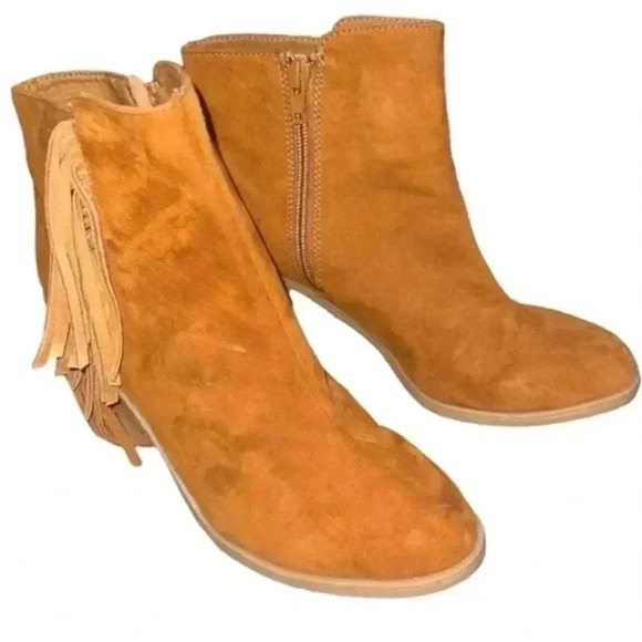 Brand New! Camel Colored Suede Ankle Boots w/ Tassels - Picture 11 of 11
